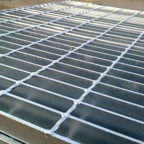 Choosing the Right Type of Floor Grating for Your Industrial Application