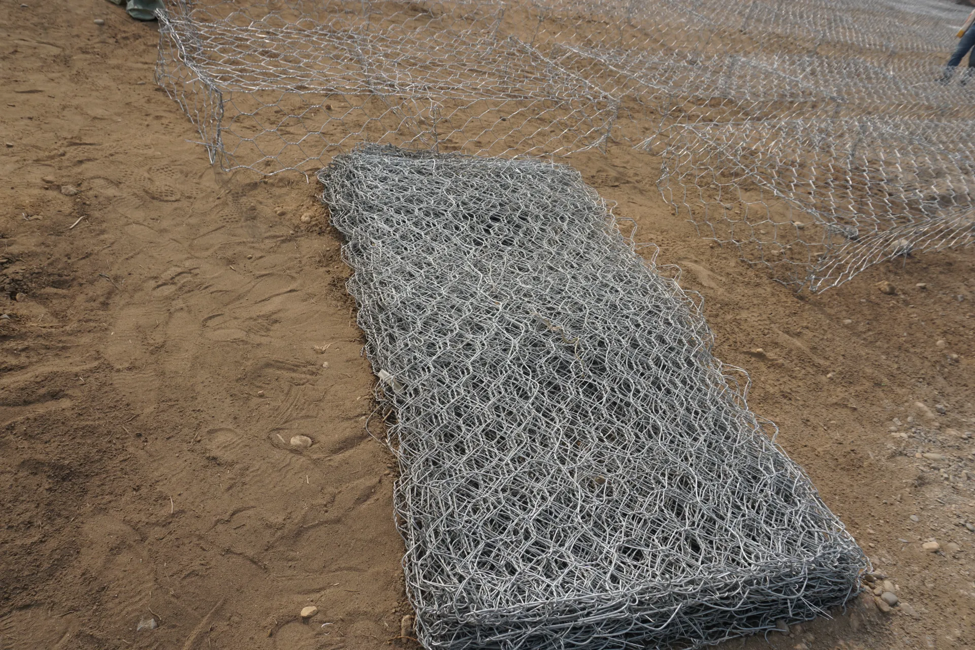 Rock-Solid Design: Why Wire Baskets Are Perfect for Retaining Walls Rock-Solid Design: Why Wire Baskets Are Perfect for Retaining Walls