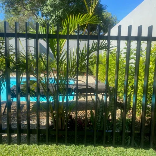 Choosing Corrosion-Resistant Metal Fences for Coastal Areas