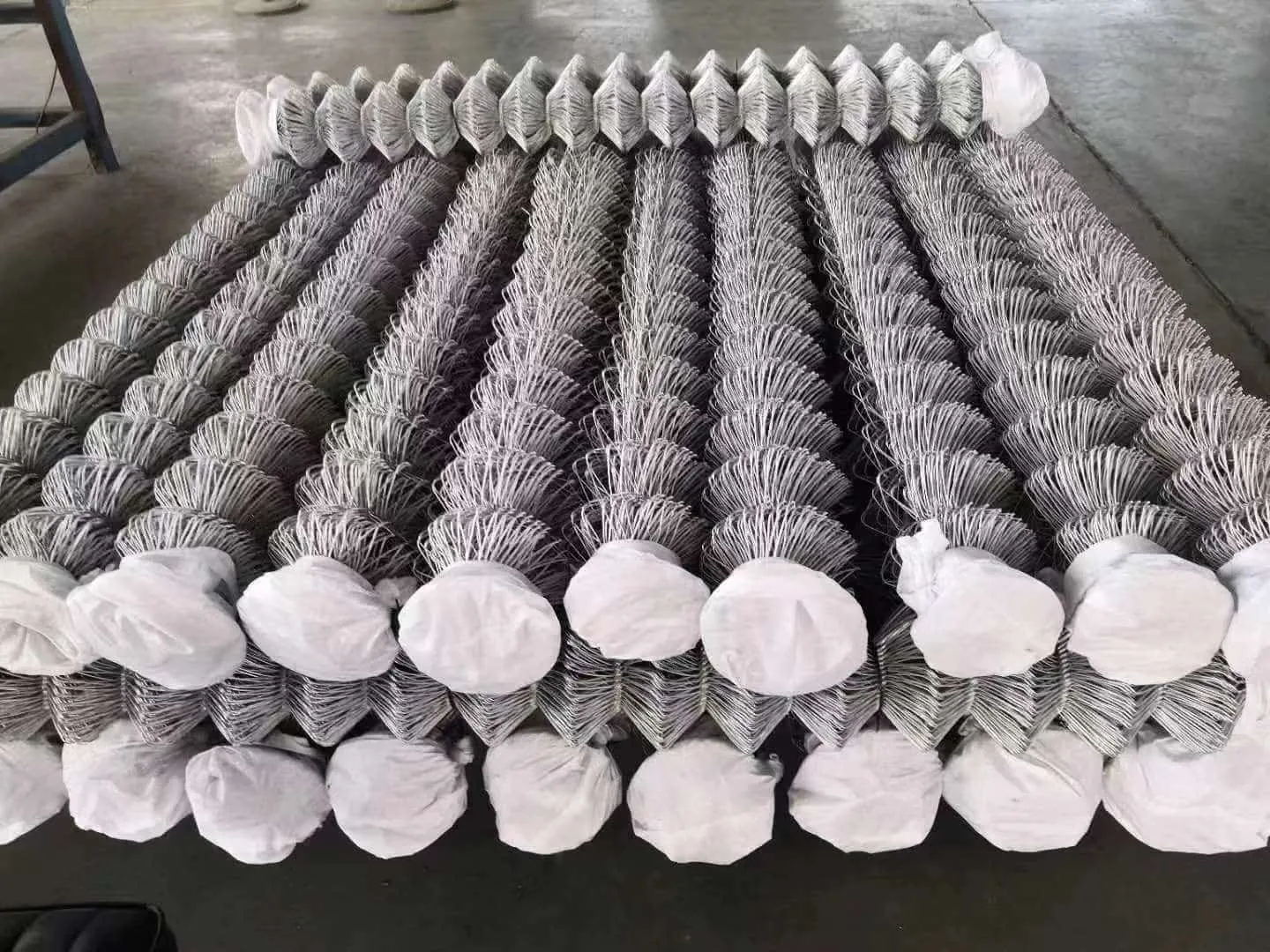 cyclone fence Read More About cyclone fence